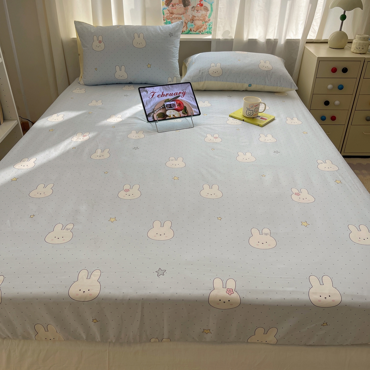 91家纺网 家纺一手货源 找家纺 六巷胡同 2026新款40支全棉13070INS卡通单品床笠 蓝调波点兔