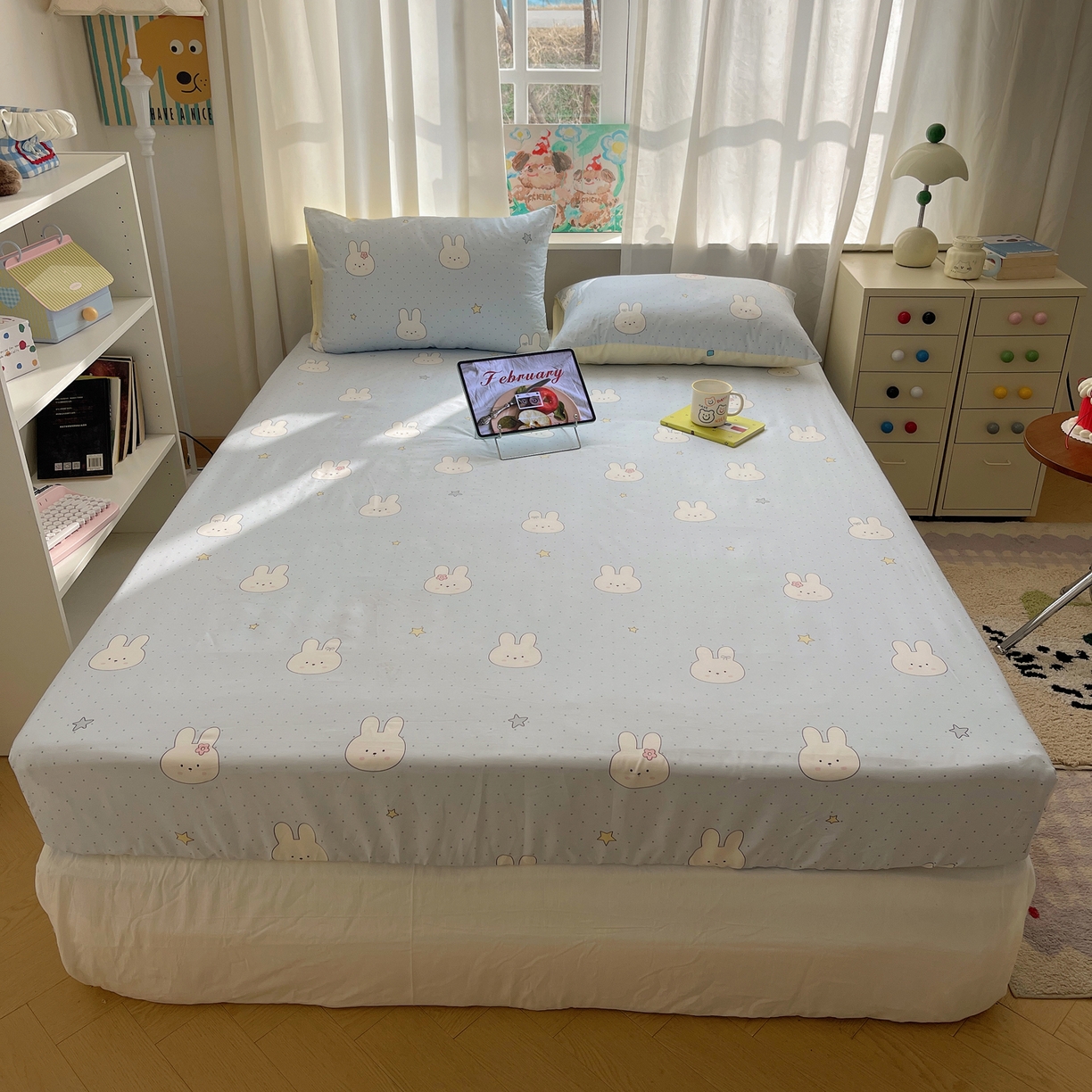 91家纺网 家纺一手货源 找家纺 六巷胡同 2026新款40支全棉13070INS卡通单品床笠 蓝调波点兔