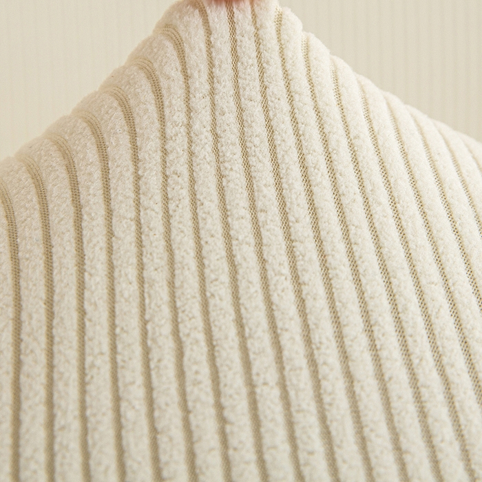 91家纺网 家纺一手货源 找家纺 飞翔家纺沙发套 2026新款条纹沙发套 米白