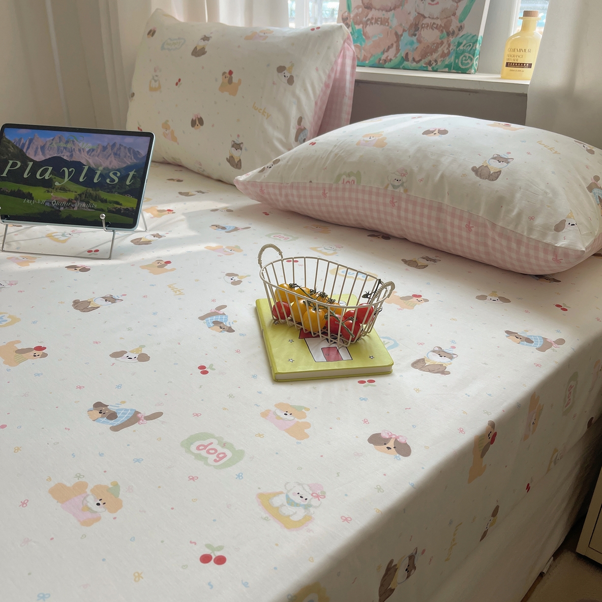 91家纺网 家纺一手货源 找家纺 六巷胡同 2026新款40支全棉13070INS卡通单品床笠 汪星人派对