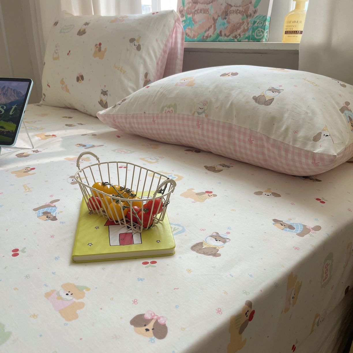 91家纺网 家纺一手货源 找家纺 六巷胡同 2026新款40支全棉13070INS卡通单品床笠 汪星人派对