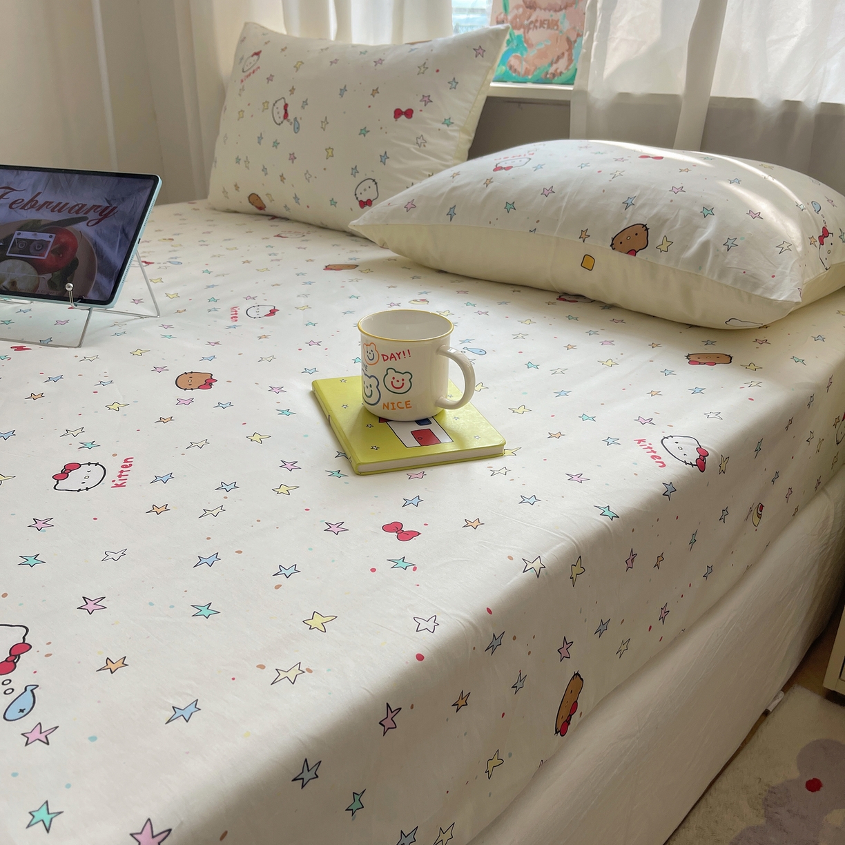 91家纺网 家纺一手货源 找家纺 六巷胡同 2026新款40支全棉13070INS卡通单品床笠 星星萝莉猫