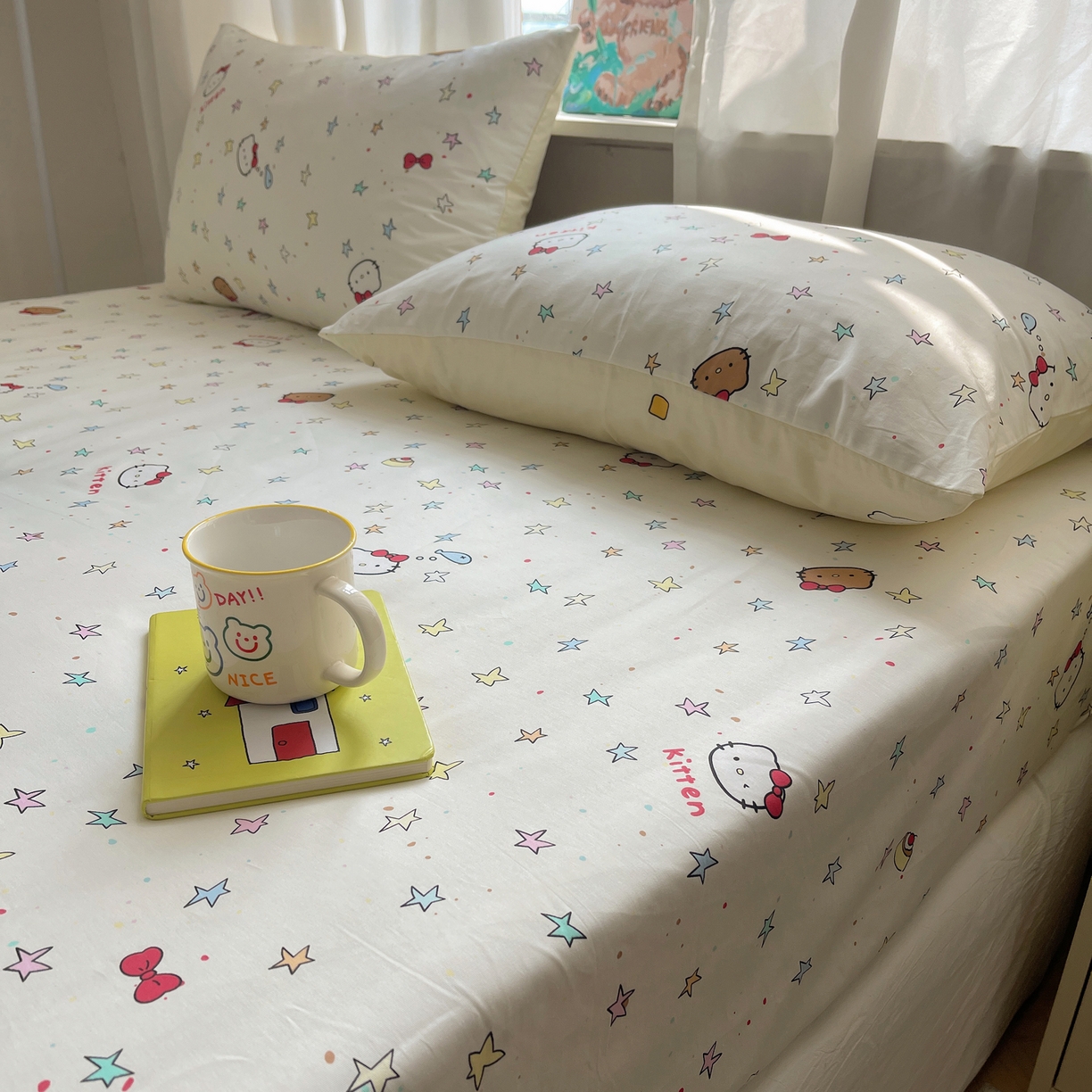 91家纺网 家纺一手货源 找家纺 六巷胡同 2026新款40支全棉13070INS卡通单品床笠 星星萝莉猫