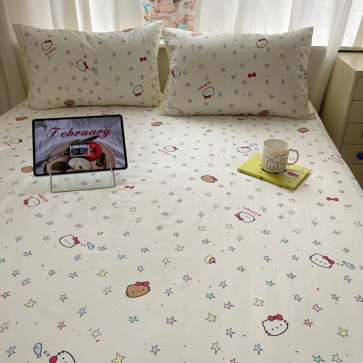 91家纺网 家纺一手货源 找家纺 六巷胡同 2026新款40支全棉13070INS卡通单品床笠 星星萝莉猫