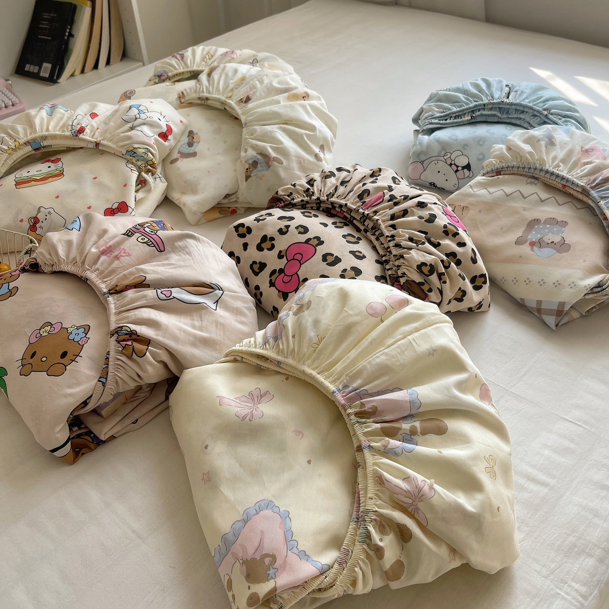 91家纺网 家纺一手货源 找家纺 六巷胡同 2026新款40支全棉13070INS卡通单品床笠 组合叠拍图