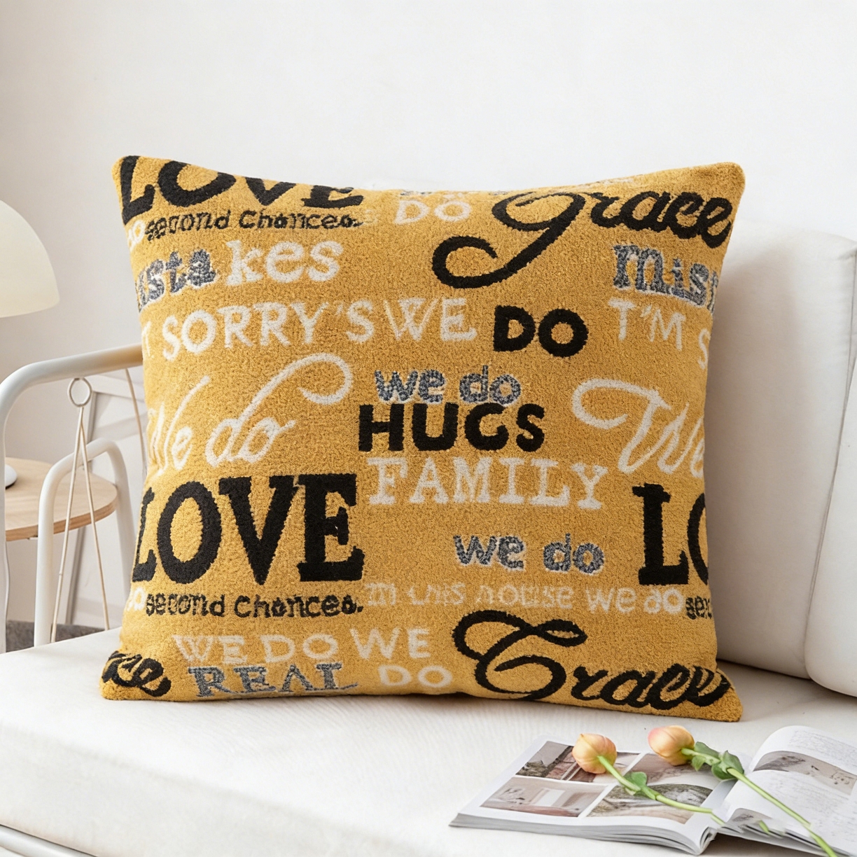 91家纺网 家纺一手货源 找家纺 （总）新奇异 2025新款字母毛巾绣抱枕