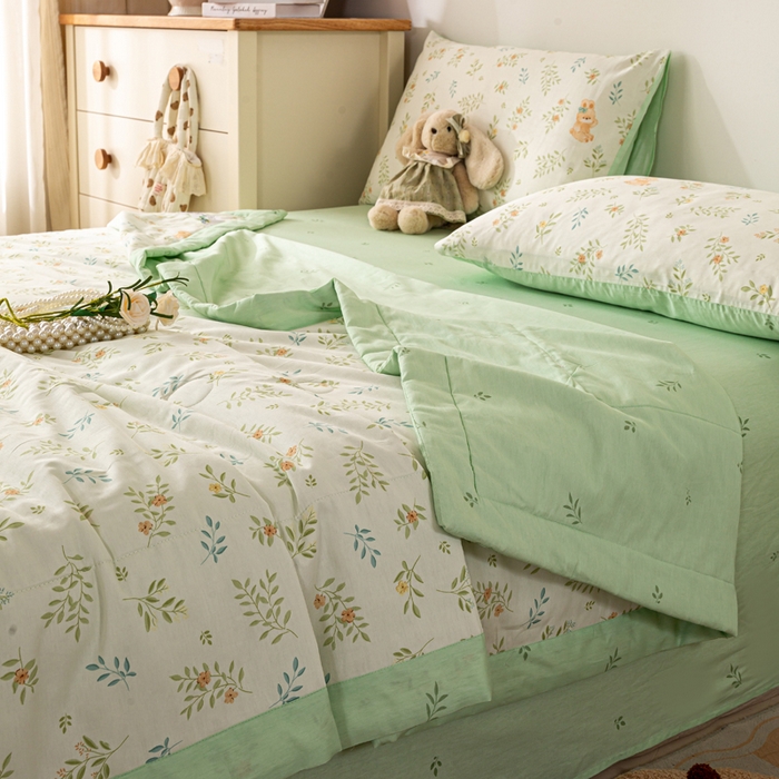 91家纺网 家纺一手货源 找家纺 红日子纺织品 2026新款里外全棉纯棉印花夏被夏凉被空调被 丽都倩影