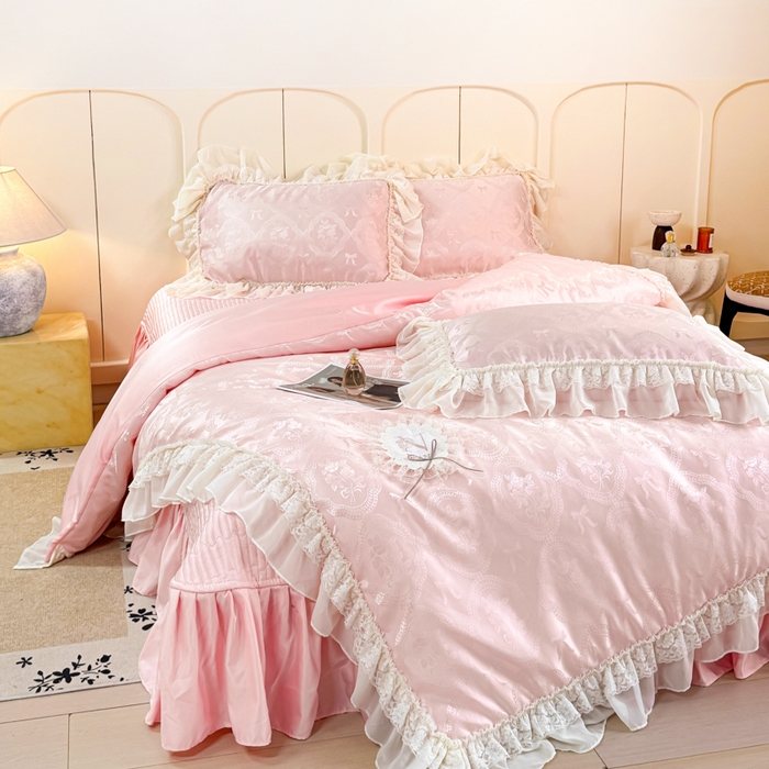 91家纺网 家纺一手货源 找家纺 大麦家纺 2026新款法式花边天丝床盖四件套 浮生如梦