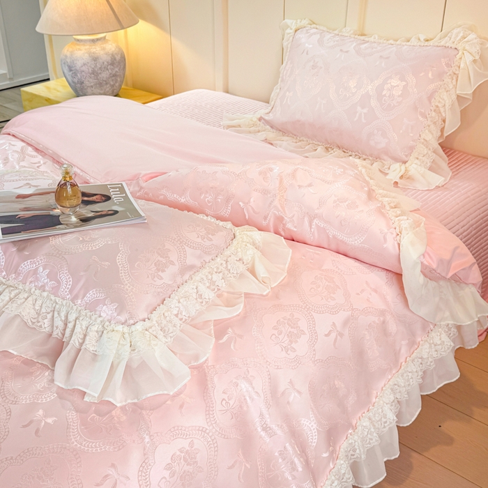 91家纺网 家纺一手货源 找家纺 大麦家纺 2026新款法式花边天丝床盖四件套 浮生如梦