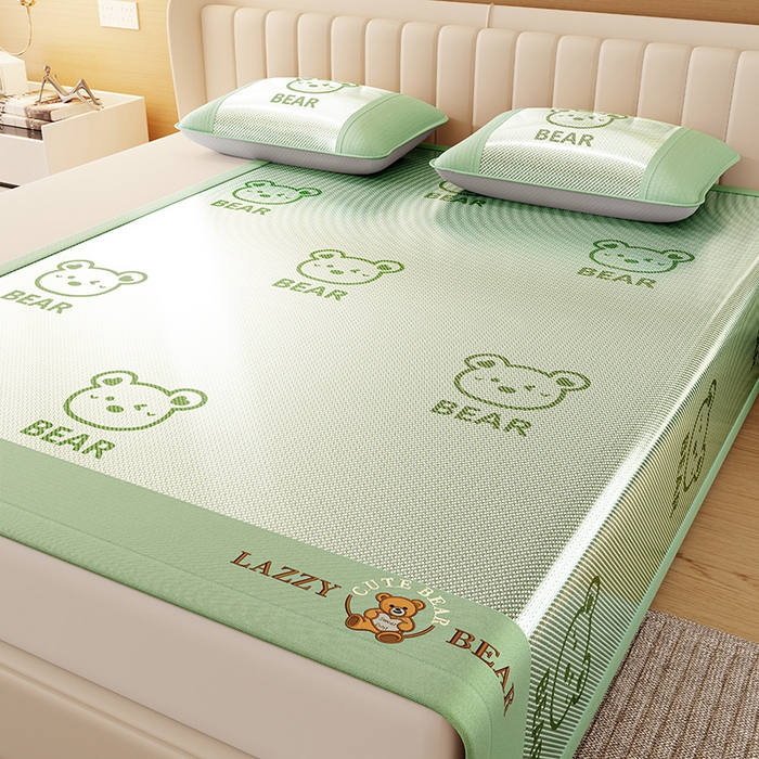 91家纺网 家纺一手货源 找家纺 福来临家纺 2026新款卡皮巴拉小熊款冰藤刺绣凉感席席子凉席 冰藤小熊-绿-床席款