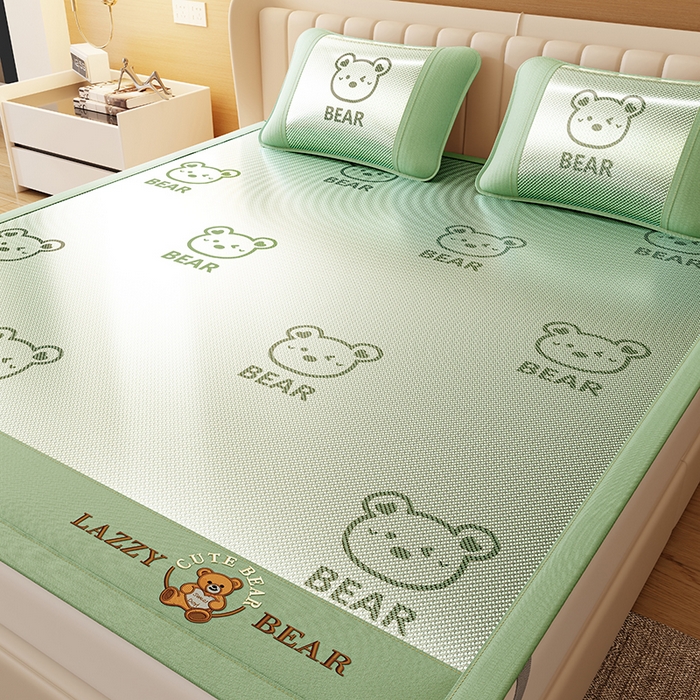 91家纺网 家纺一手货源 找家纺 福来临家纺 2026新款卡皮巴拉小熊款冰藤刺绣凉感席席子凉席 冰藤小熊-绿-床席款