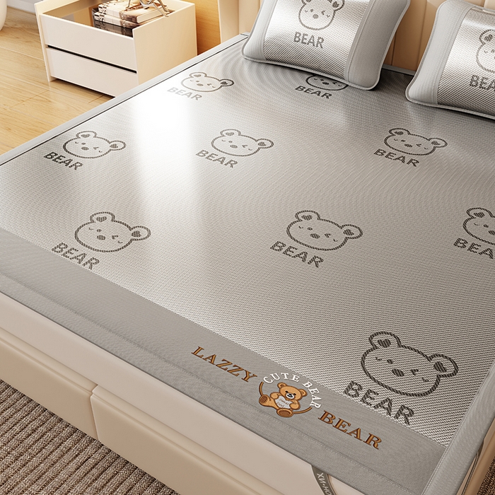 91家纺网 家纺一手货源 找家纺 福来临家纺 2026新款卡皮巴拉小熊款冰藤刺绣凉感席席子凉席 冰藤小熊-灰-床席款