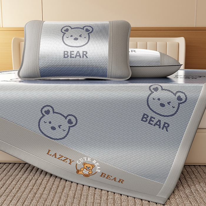 91家纺网 家纺一手货源 找家纺 福来临家纺 2026新款卡皮巴拉小熊款冰藤刺绣凉感席席子凉席 冰藤小熊-蓝-床席款