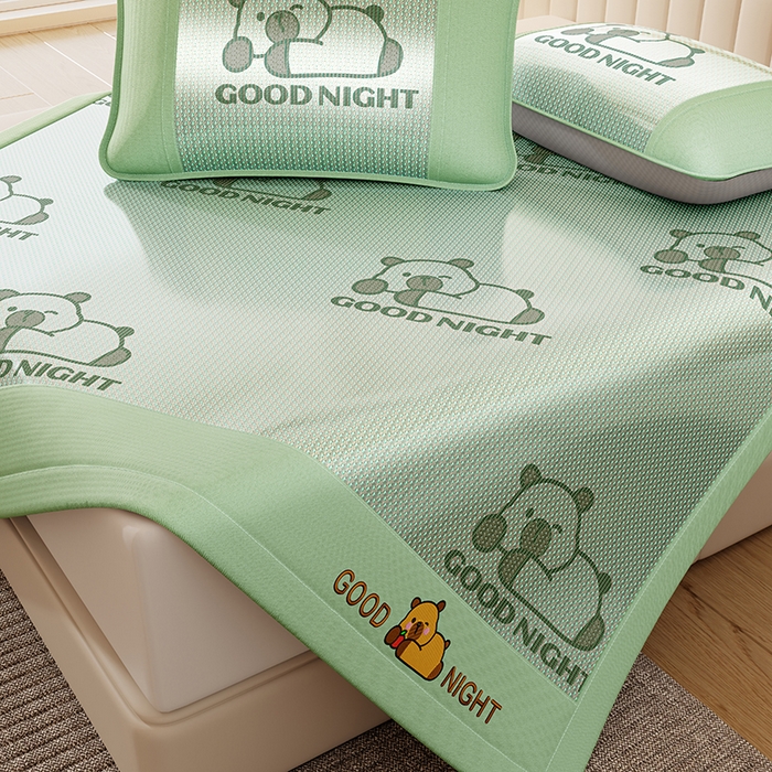 91家纺网 家纺一手货源 找家纺 福来临家纺 2026新款卡皮巴拉小熊款冰藤刺绣凉感席席子凉席 冰藤卡皮巴拉-绿-床席款