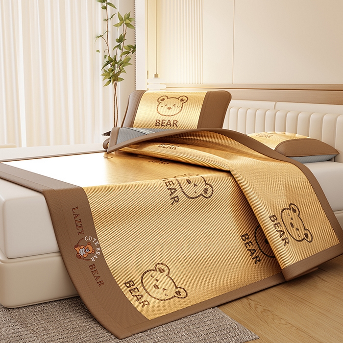 91家纺网 家纺一手货源 找家纺 福来临家纺 2026新款卡皮巴拉小熊款冰藤刺绣凉感席席子凉席 冰藤小熊-咖-床席款