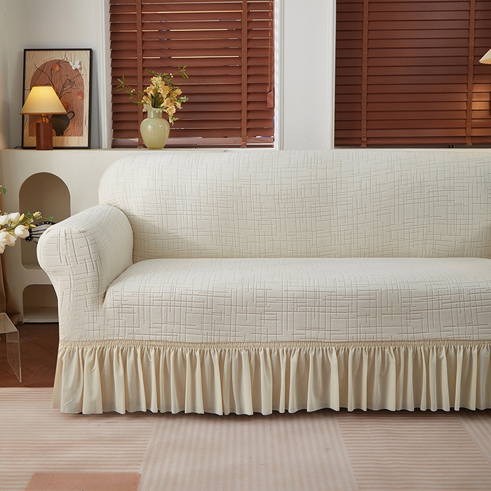 91家纺网 家纺一手货源 找家纺 飞翔家纺沙发套 2026新款素格纹裙摆沙发套 米白色