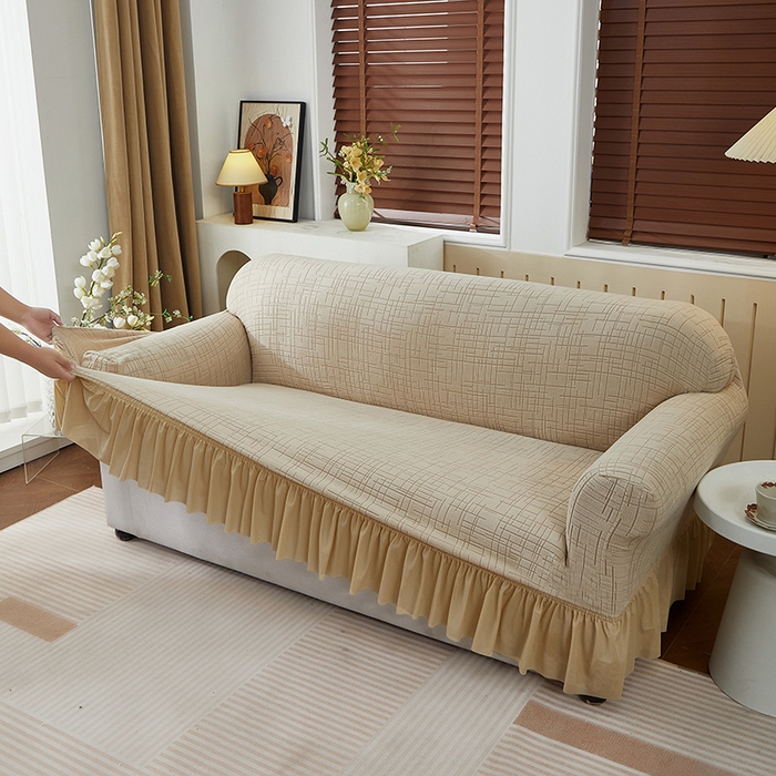 91家纺网 家纺一手货源 找家纺 飞翔家纺沙发套 2026新款素格纹裙摆沙发套 米黄色