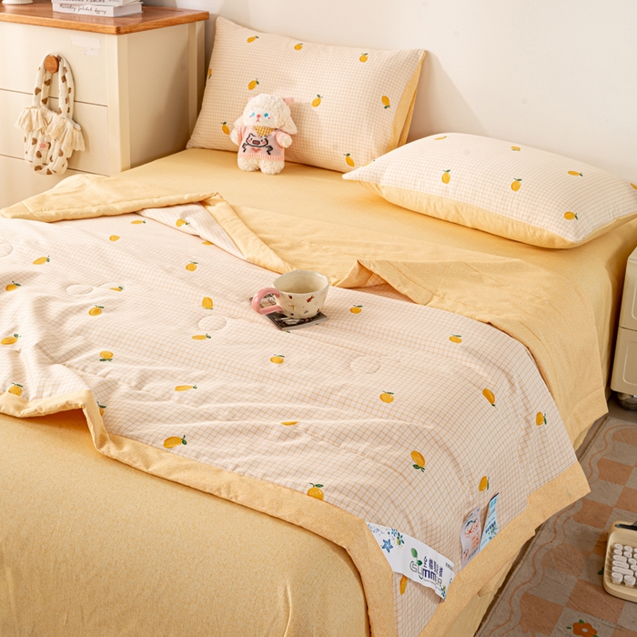 91家纺网 家纺一手货源 找家纺 红日子纺织品 2026新款里外全棉纯棉印花夏被夏凉被空调被 柠檬小镇
