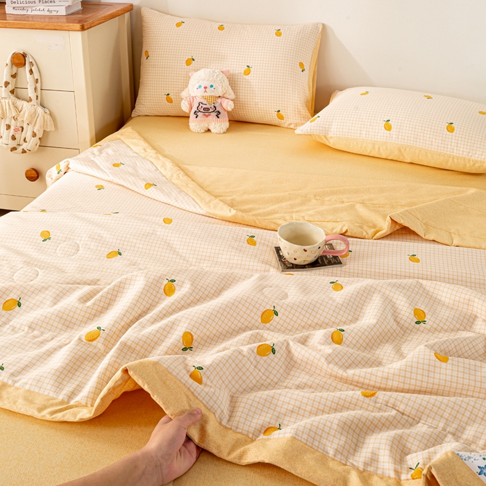 91家纺网 家纺一手货源 找家纺 红日子纺织品 2026新款里外全棉纯棉印花夏被夏凉被空调被 柠檬小镇