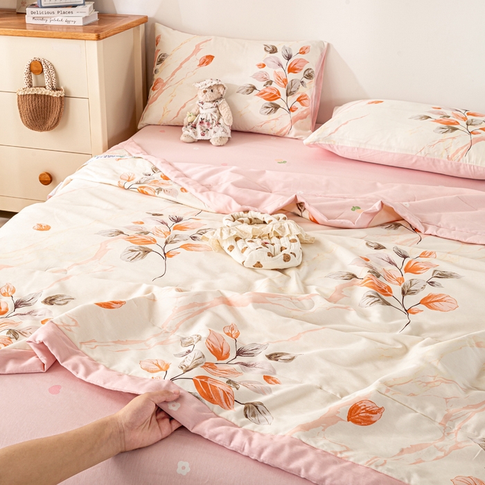 91家纺网 家纺一手货源 找家纺 红日子纺织品 2026新款里外全棉纯棉印花夏被夏凉被空调被 泊影枫叶