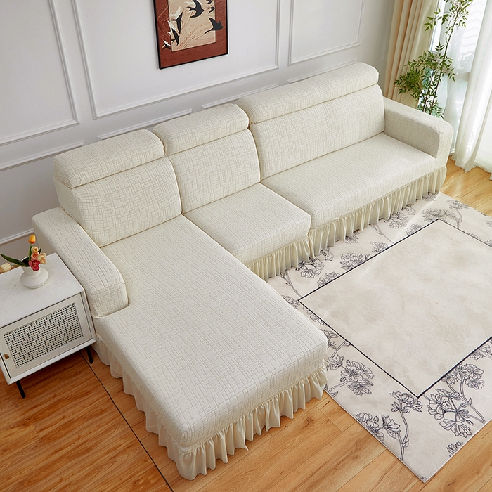 91家纺网 家纺一手货源 找家纺 飞翔家纺沙发套 2026新款素格纹裙摆沙发套贵妃 米白色