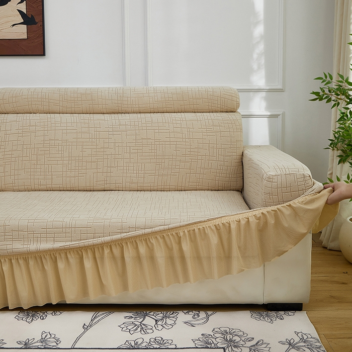 91家纺网 家纺一手货源 找家纺 飞翔家纺沙发套 2026新款素格纹裙摆沙发套贵妃 米黄色