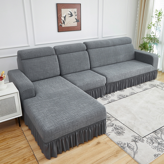 91家纺网 家纺一手货源 找家纺 飞翔家纺沙发套 2026新款素格纹裙摆沙发套贵妃 中灰色