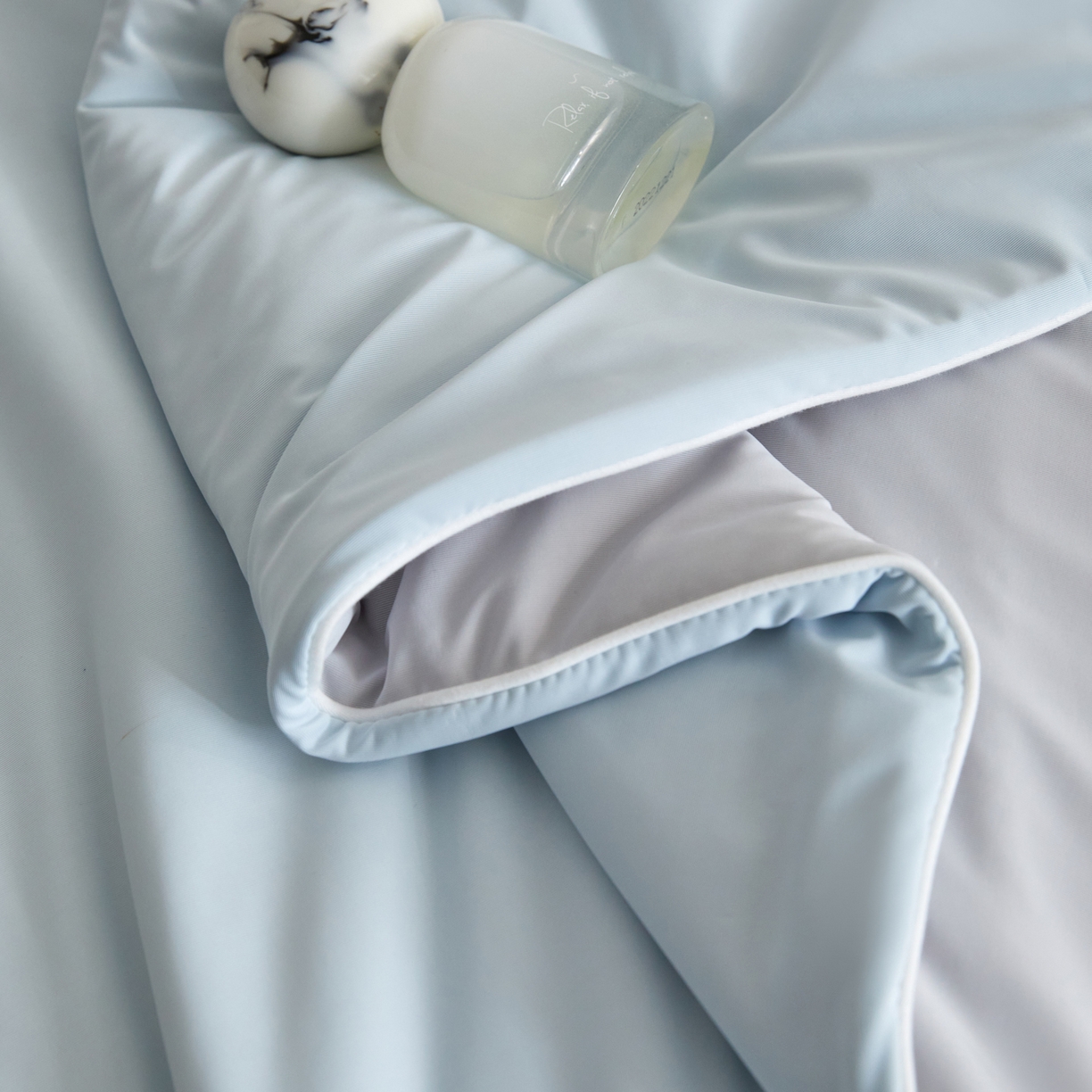 91家纺网 家纺一手货源 找家纺 （总）纪梵茜 2026新款李官奇大豆纤维被锦纶氨纶凉感丝夏凉被锦氨空调被芯