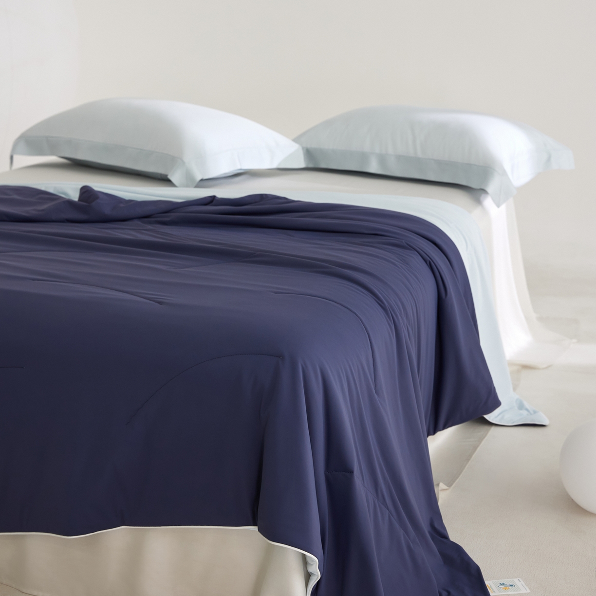 91家纺网 家纺一手货源 找家纺 纪梵茜 2026新款李官奇大豆纤维被锦纶氨纶凉感丝夏凉被锦氨空调被芯 凉感丝-深睡蓝