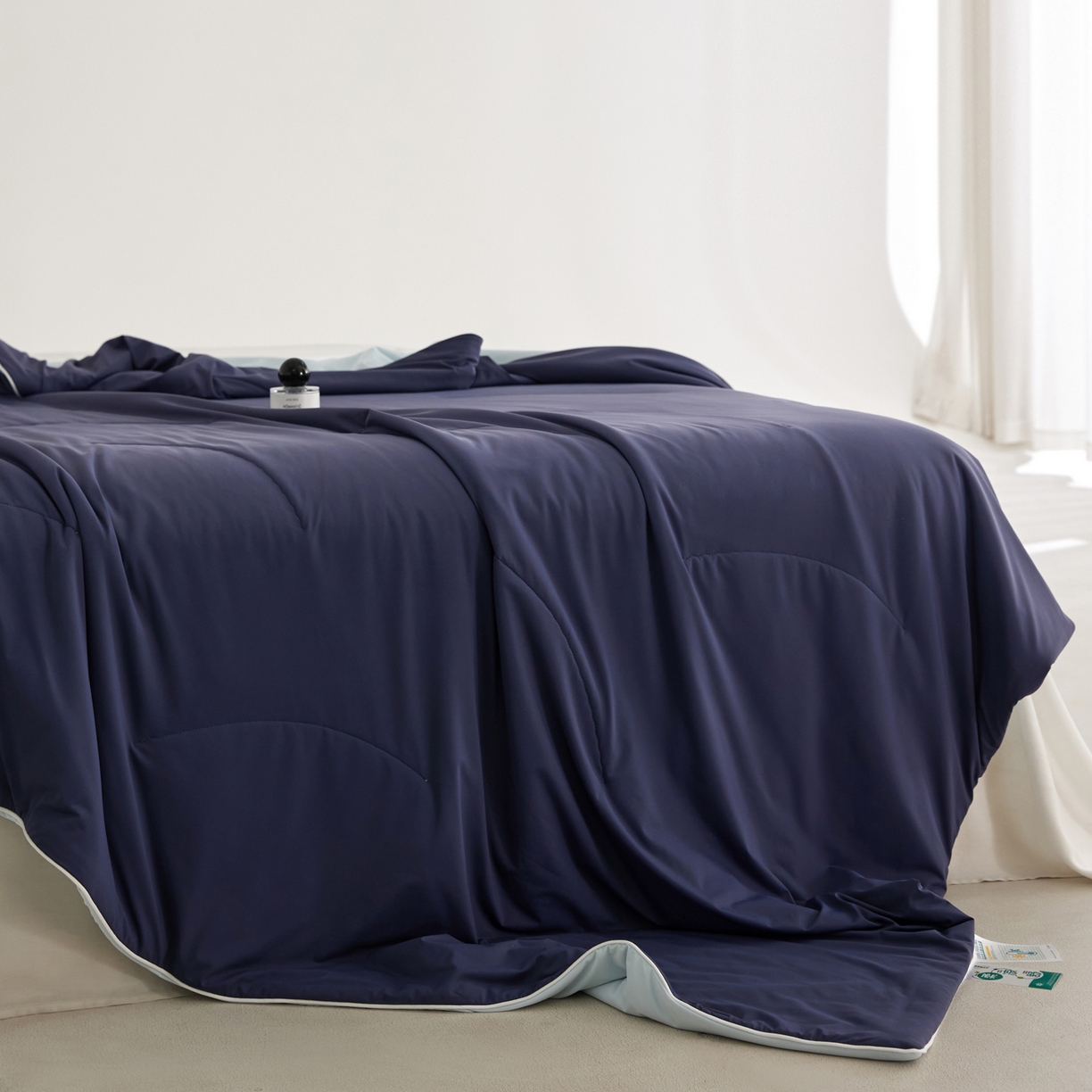 91家纺网 家纺一手货源 找家纺 纪梵茜 2026新款李官奇大豆纤维被锦纶氨纶凉感丝夏凉被锦氨空调被芯 凉感丝-深睡蓝