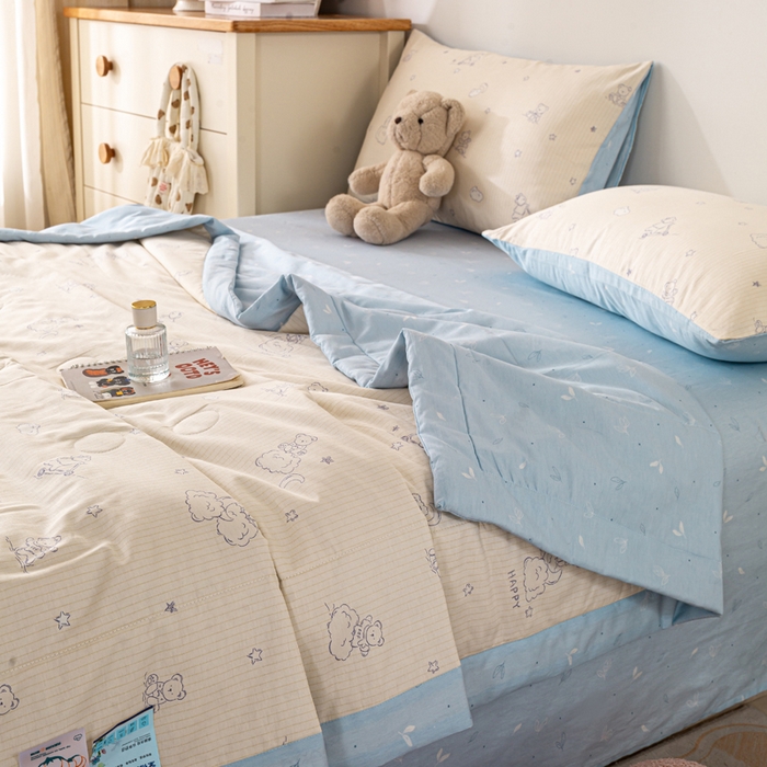 91家纺网 家纺一手货源 找家纺 红日子纺织品 2026新款里外全棉纯棉印花夏被夏凉被空调被 星空熊