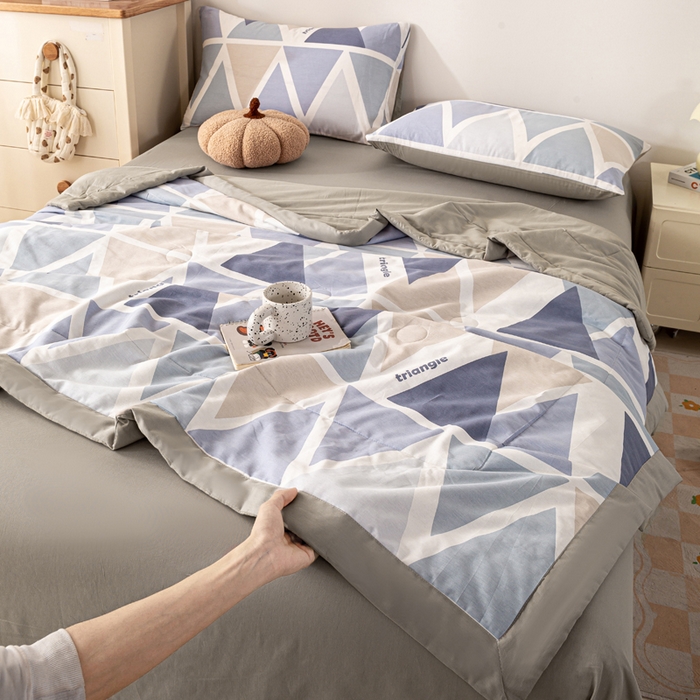 91家纺网 家纺一手货源 找家纺 红日子纺织品 2026新款里外全棉纯棉印花夏被夏凉被空调被 悠然海岸