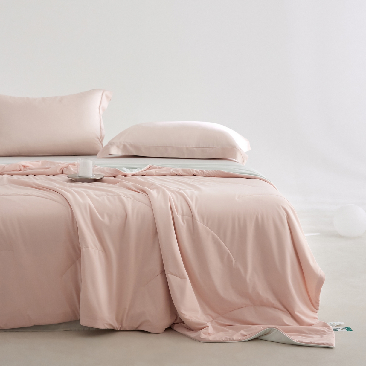 91家纺网 家纺一手货源 找家纺 A+爱家（纪梵茜） 2026新款李官奇大豆纤维被锦纶氨纶凉感丝夏凉被锦氨空调被芯 凉感丝-橘雾粉