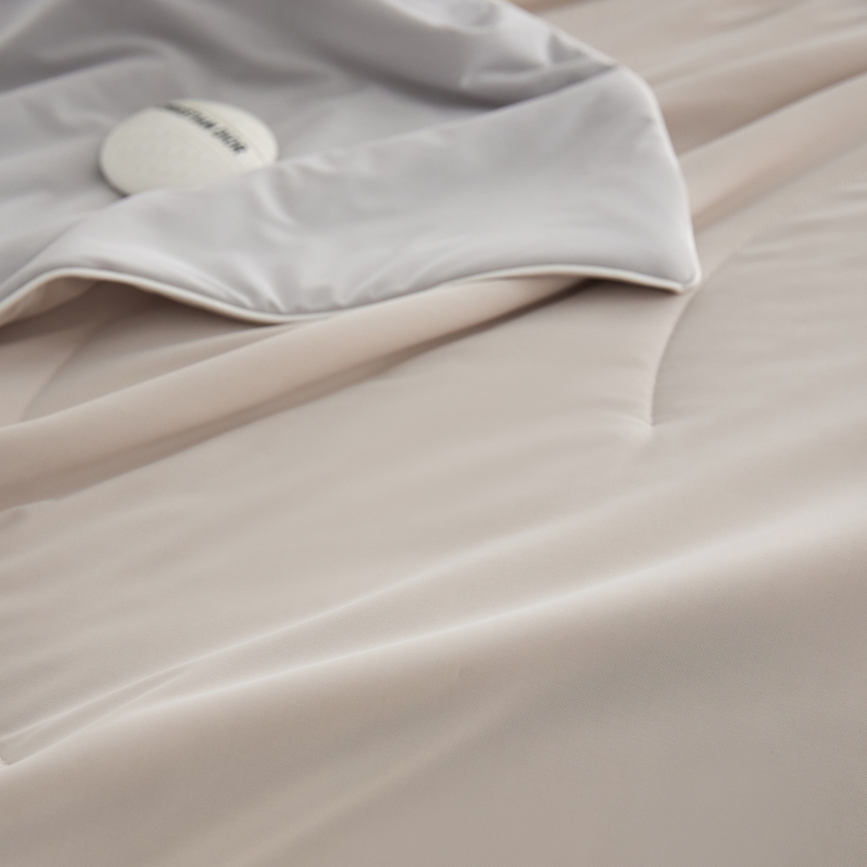 91家纺网 家纺一手货源 找家纺 A+爱家（纪梵茜） 2026新款李官奇大豆纤维被锦纶氨纶凉感丝夏凉被锦氨空调被芯 凉感丝-可可棕