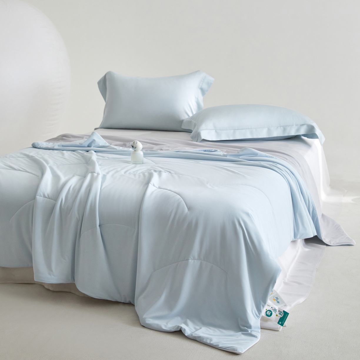 91家纺网 家纺一手货源 找家纺 A+爱家（纪梵茜） 2026新款李官奇大豆纤维被锦纶氨纶凉感丝夏凉被锦氨空调被芯 凉感丝-冰雾蓝