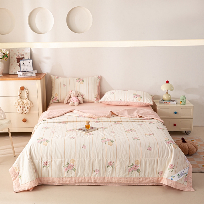 91家纺网 家纺一手货源 找家纺 红日子纺织品 2026新款里外全棉纯棉印花夏被夏凉被空调被 芸雅花开