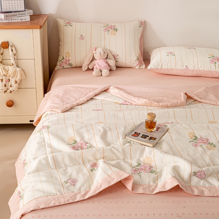 91家纺网 家纺一手货源 找家纺 红日子纺织品 2026新款里外全棉纯棉印花夏被夏凉被空调被 芸雅花开