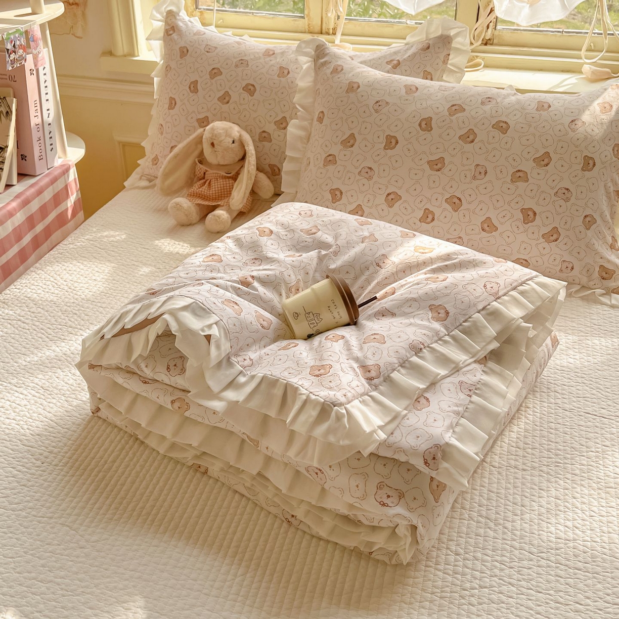 91家纺网 家纺一手货源 找家纺 孑寐家纺 2026新款韩版水洗棉花边夏被被子被芯 抱抱熊