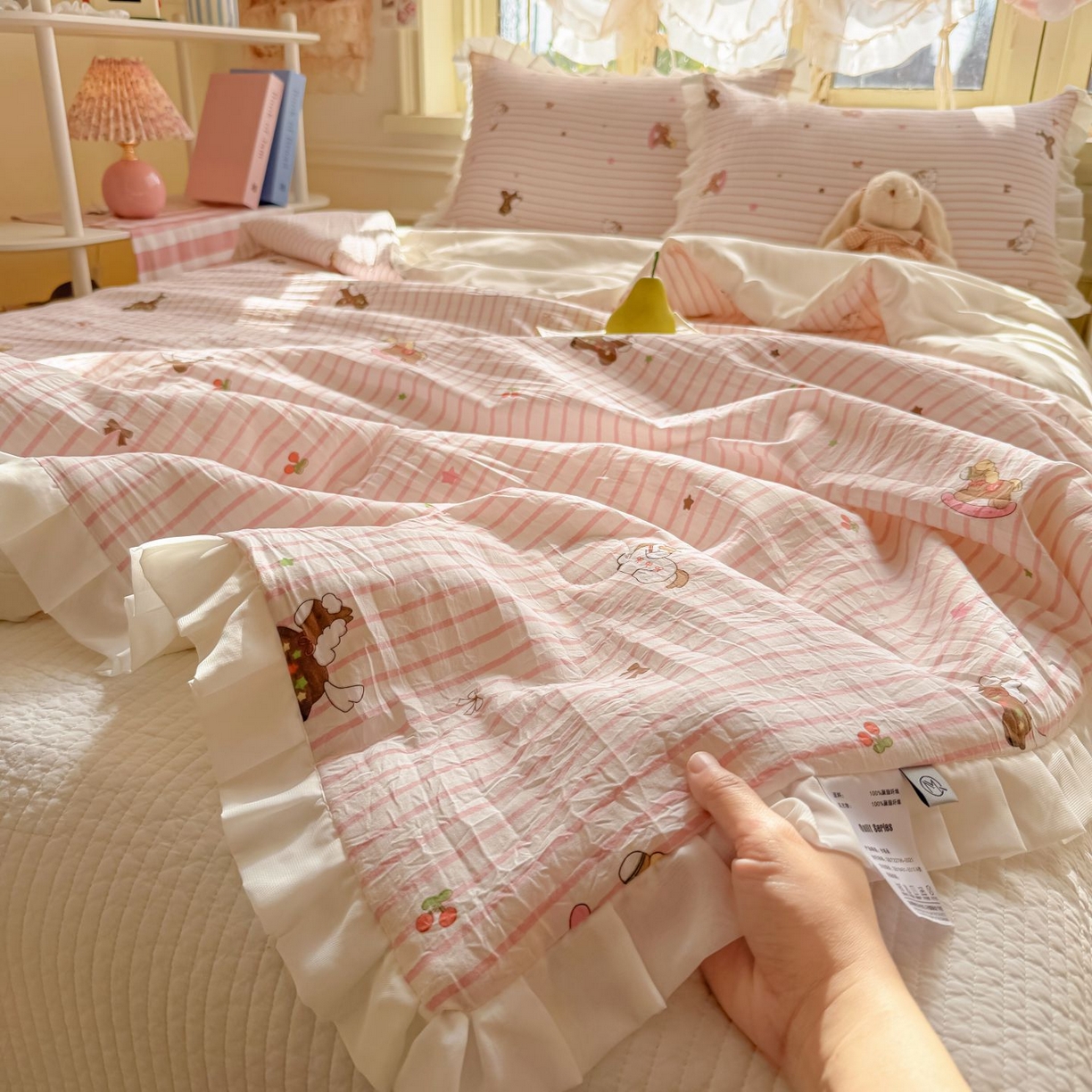 91家纺网 家纺一手货源 找家纺 孑寐家纺 2026新款韩版水洗棉花边夏被被子被芯 童年木马