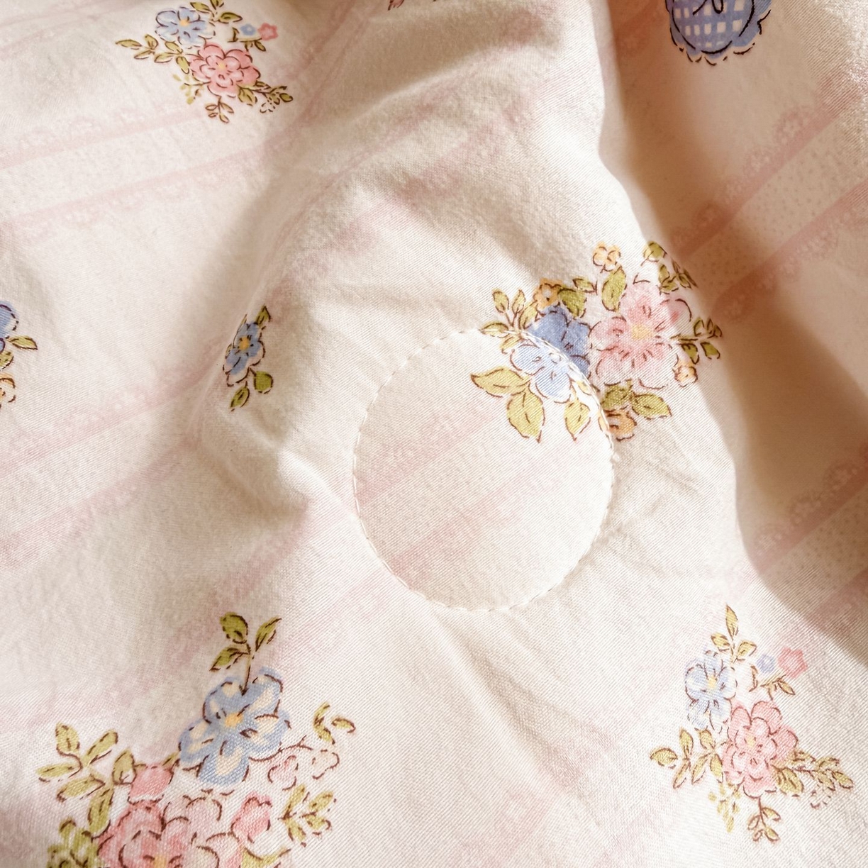 91家纺网 家纺一手货源 找家纺 孑寐家纺 2026新款韩版水洗棉花边夏被被子被芯 萌主花园