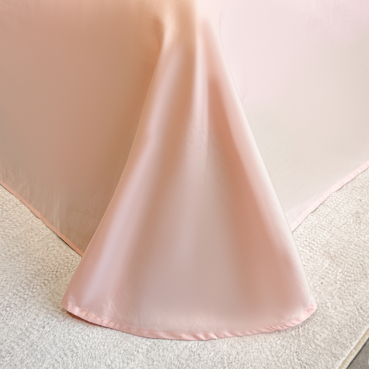 91家纺网 家纺一手货源 找家纺 绒掌柜家纺（品质焕新） 2026新品100S长绒棉精密贴布刺绣四件套-月夕花朝系列-版权产品-礼盒装 奶油米拼粉