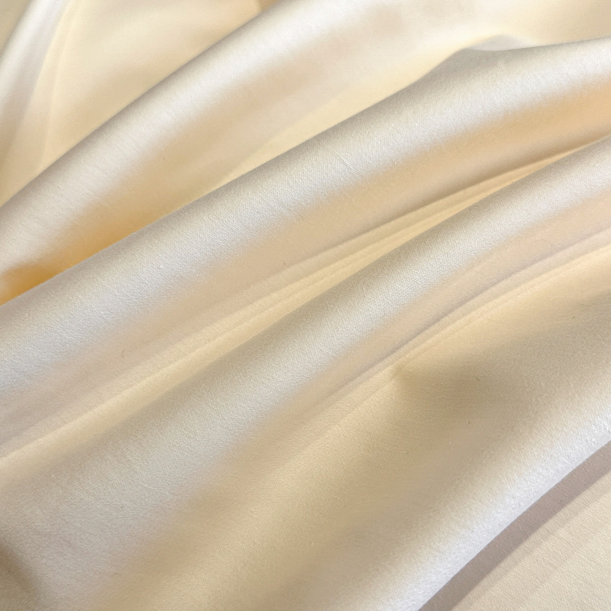 91家纺网 家纺一手货源 找家纺 绒掌柜家纺（品质焕新） 2026新品100S长绒棉精密贴布刺绣四件套-月夕花朝系列-版权产品-礼盒装 奶油米