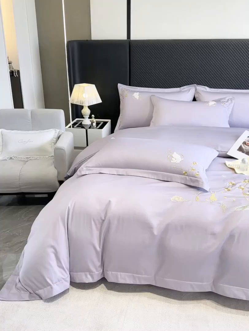 91家纺网 家纺一手货源 找家纺 绒掌柜家纺（品质焕新） 2026新品100S长绒棉精密贴布刺绣四件套-月夕花朝系列-版权产品-礼盒装 香芋紫