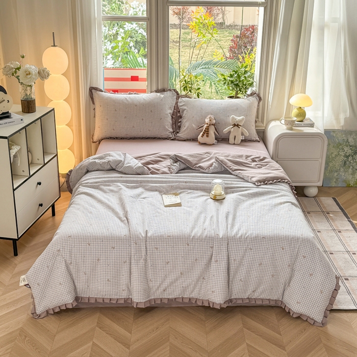 91家纺网 家纺一手货源 找家纺 丽美人家纺 2026新款皱皱纱花边夏被被夏凉被空调被 HB柔格小狗