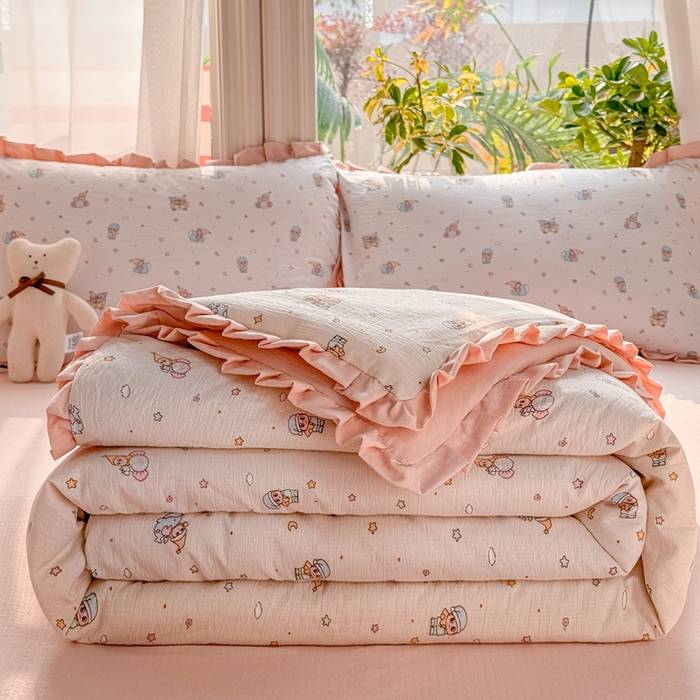 91家纺网 家纺一手货源 找家纺 丽美人家纺 2026新款皱皱纱花边夏被被夏凉被空调被 HB云间童梦