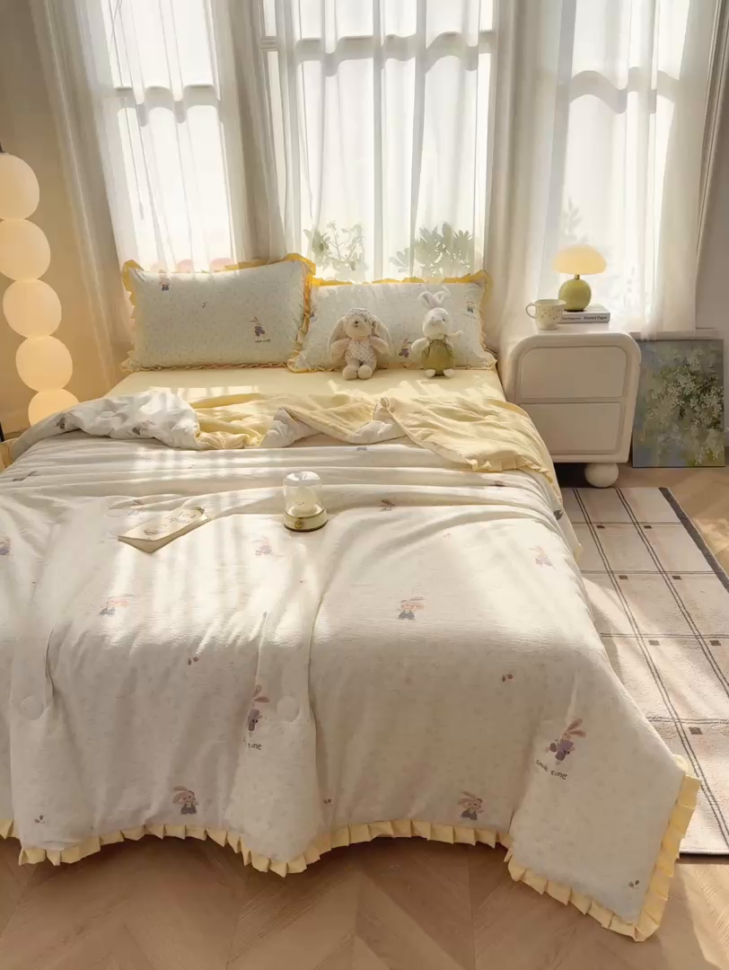 91家纺网 家纺一手货源 找家纺 丽美人家纺 2026新款皱皱纱花边夏被被夏凉被空调被 HB乐园