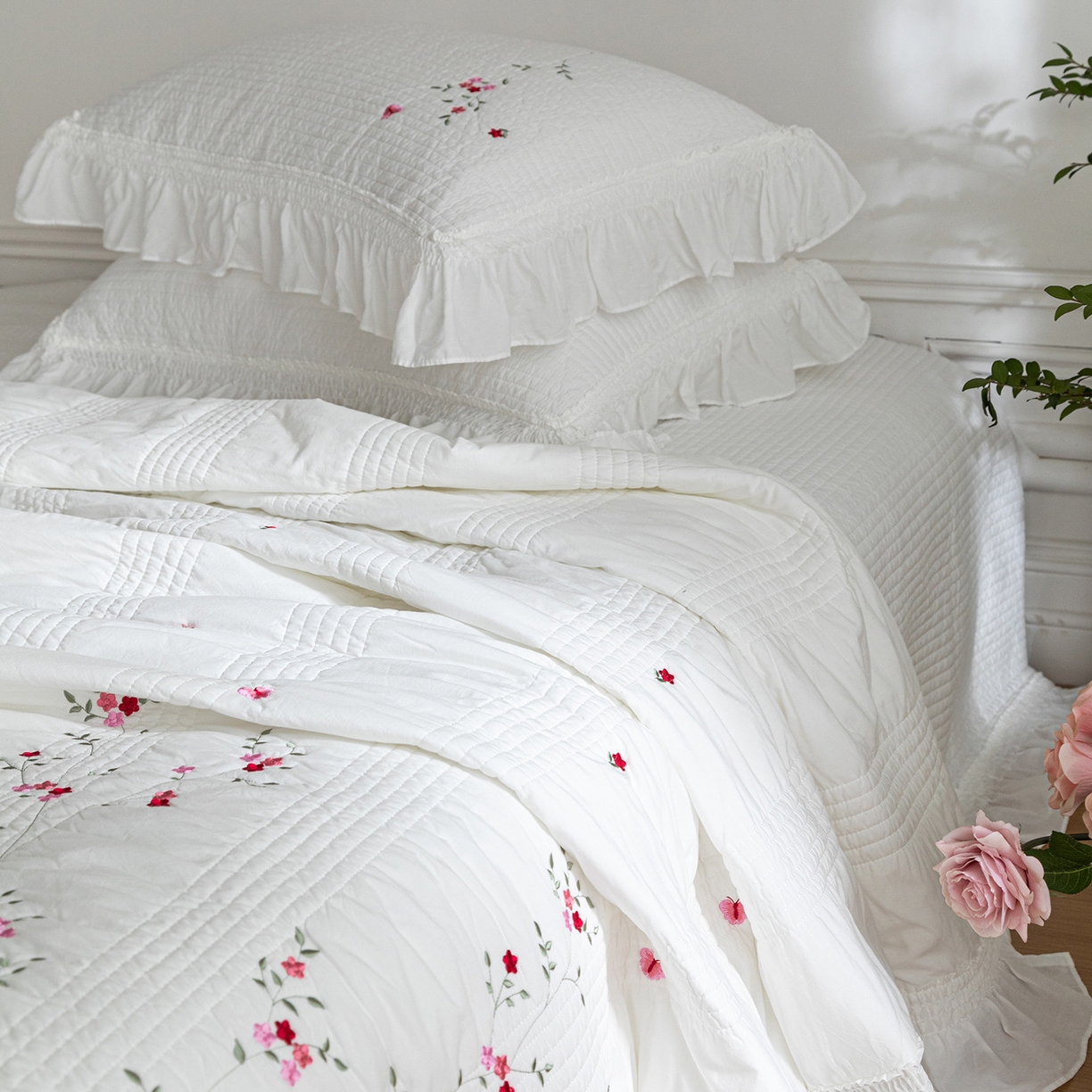 91家纺网 家纺一手货源 找家纺 上喜 2026新款韩国细纱棉床盖三件套多功能夏被四件套 纯白色