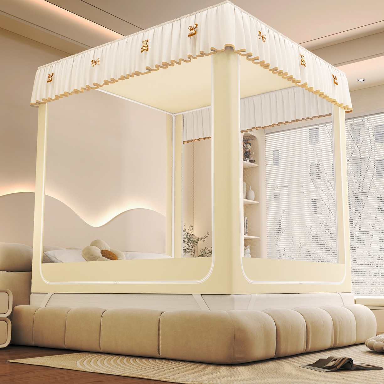 91家纺网 家纺一手货源 找家纺 初心家纺 2026春夏新款DIY小熊防尘顶遮光坐床蚊帐 米黄（防尘顶无帘）