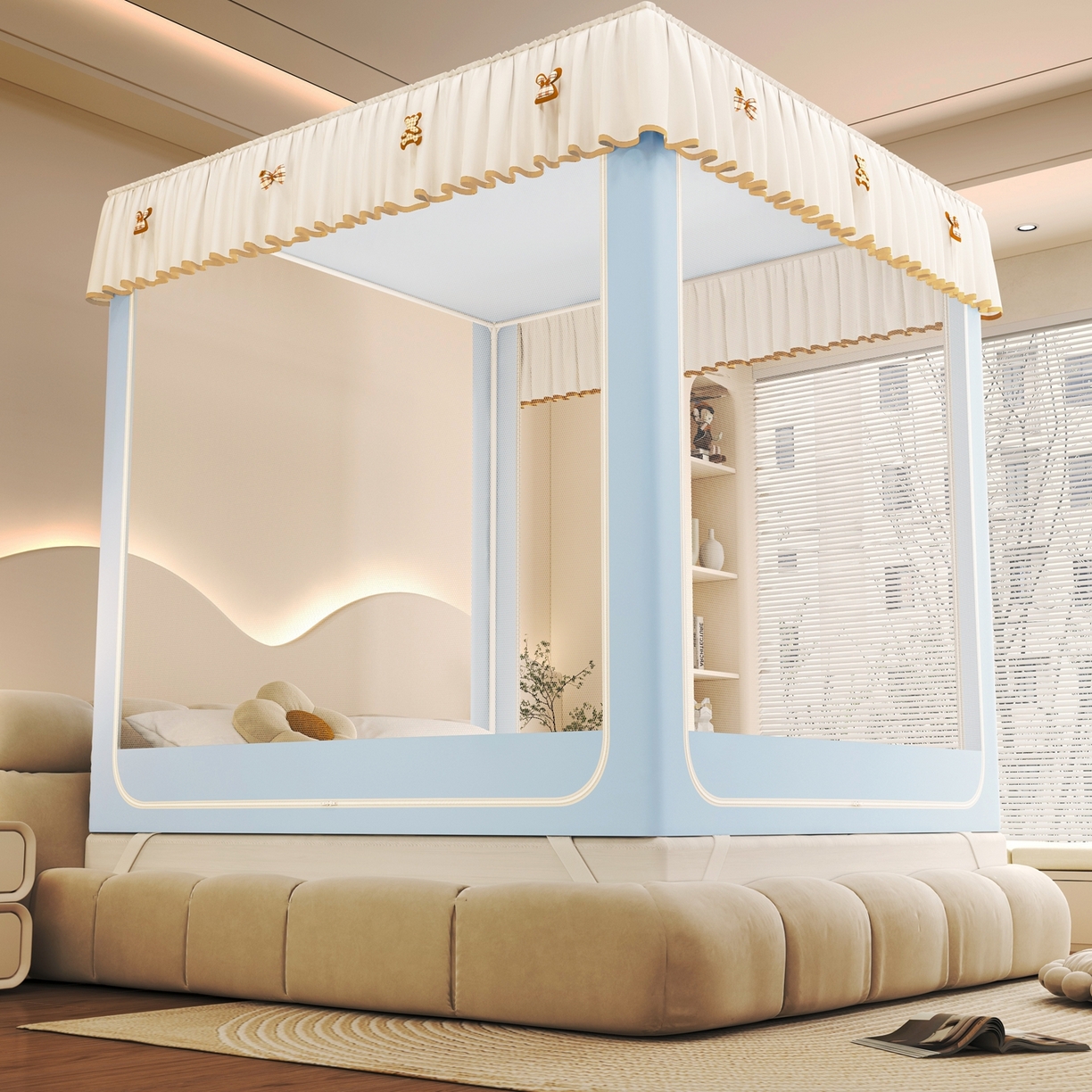 91家纺网 家纺一手货源 找家纺 初心家纺 2026春夏新款DIY小熊防尘顶遮光坐床蚊帐 天蓝  (五面遮光）