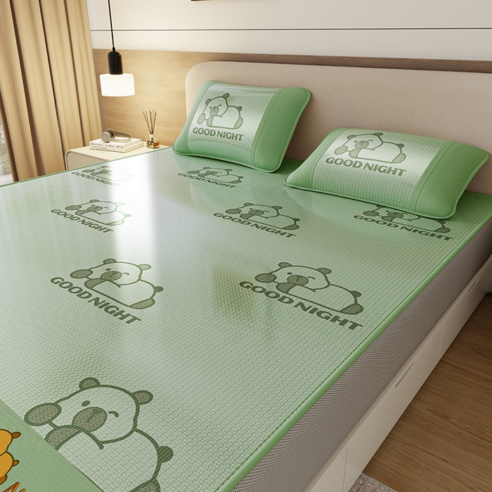 91家纺网 家纺一手货源 找家纺 福来临家纺 2026新款卡皮巴拉小熊款冰藤刺绣凉感席席子凉席-床笠款 冰藤卡皮巴拉-绿-床笠款